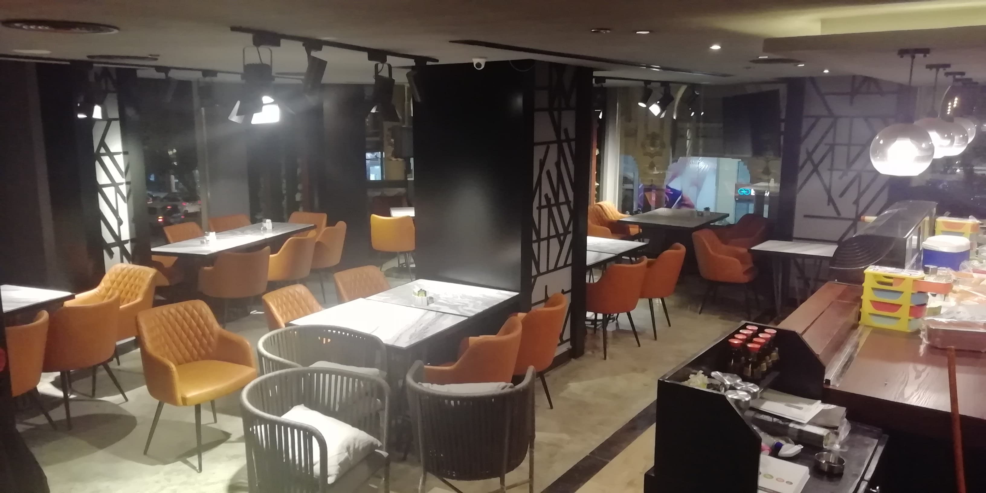 Cafe Supreme